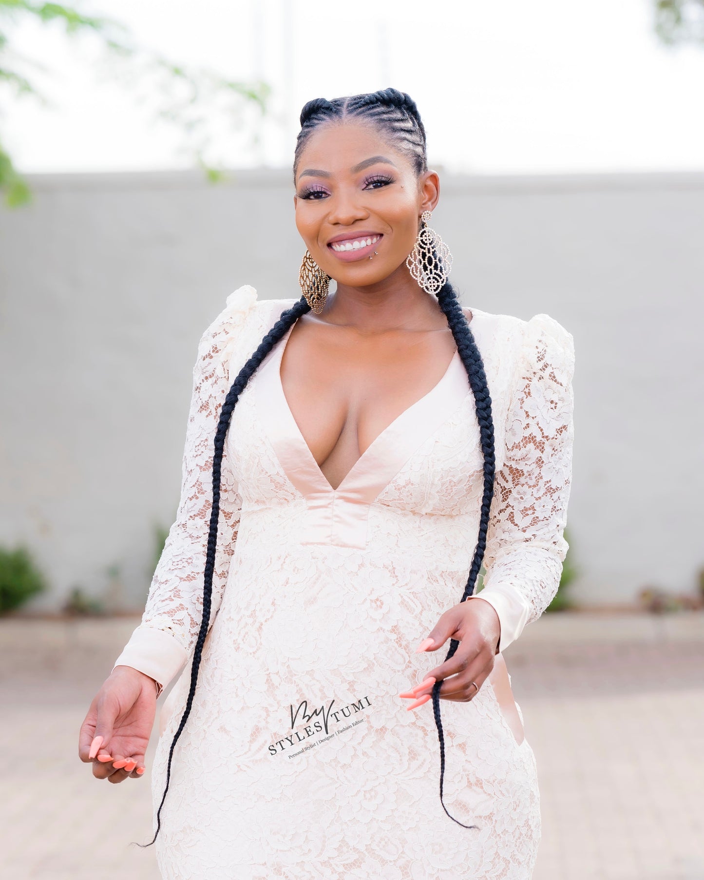 Long sleeve front slit lace pencil dress