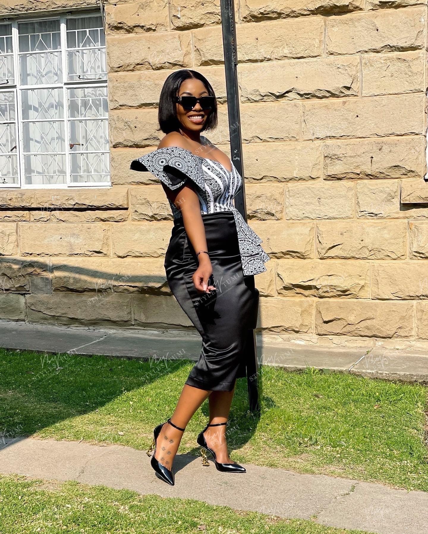 Black/white shweshwe medly Styles By Tumi Black/white shweshwe medly Styles By Tumi