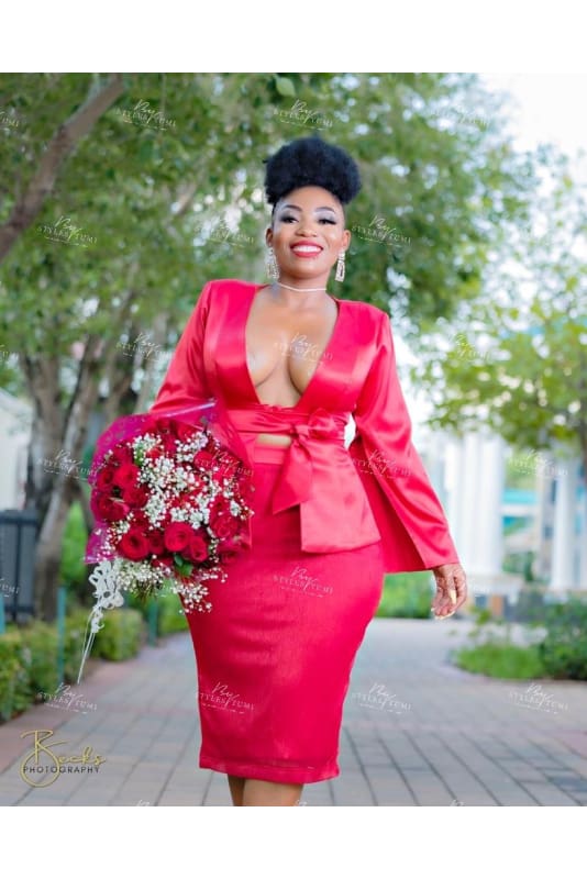 Red valetine skirt suit