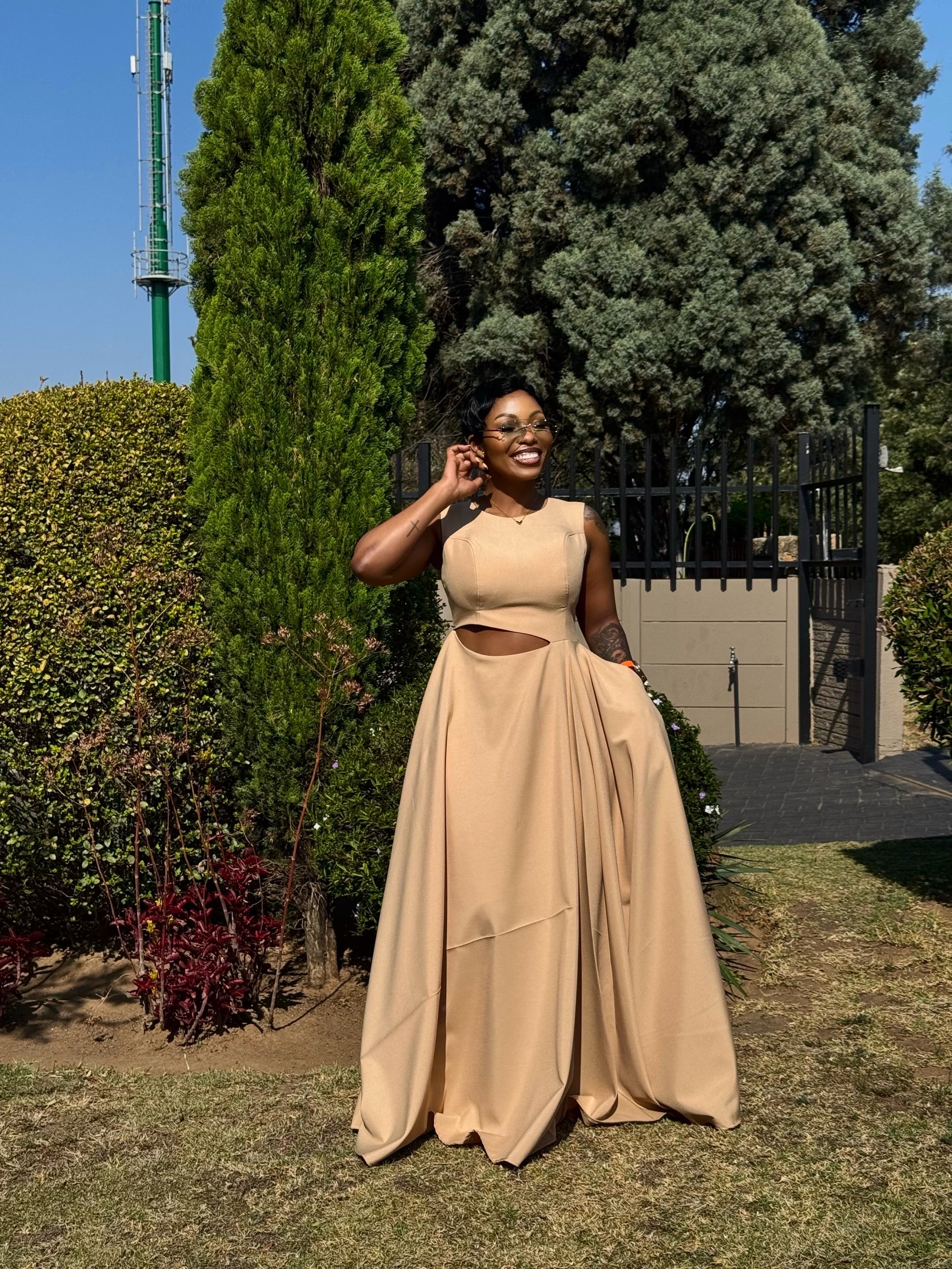 Open tummy chic maxi dress