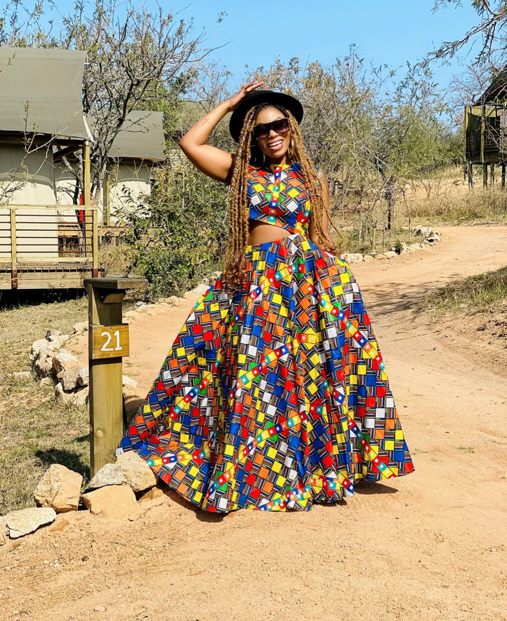 Spontaneous colourful maxi