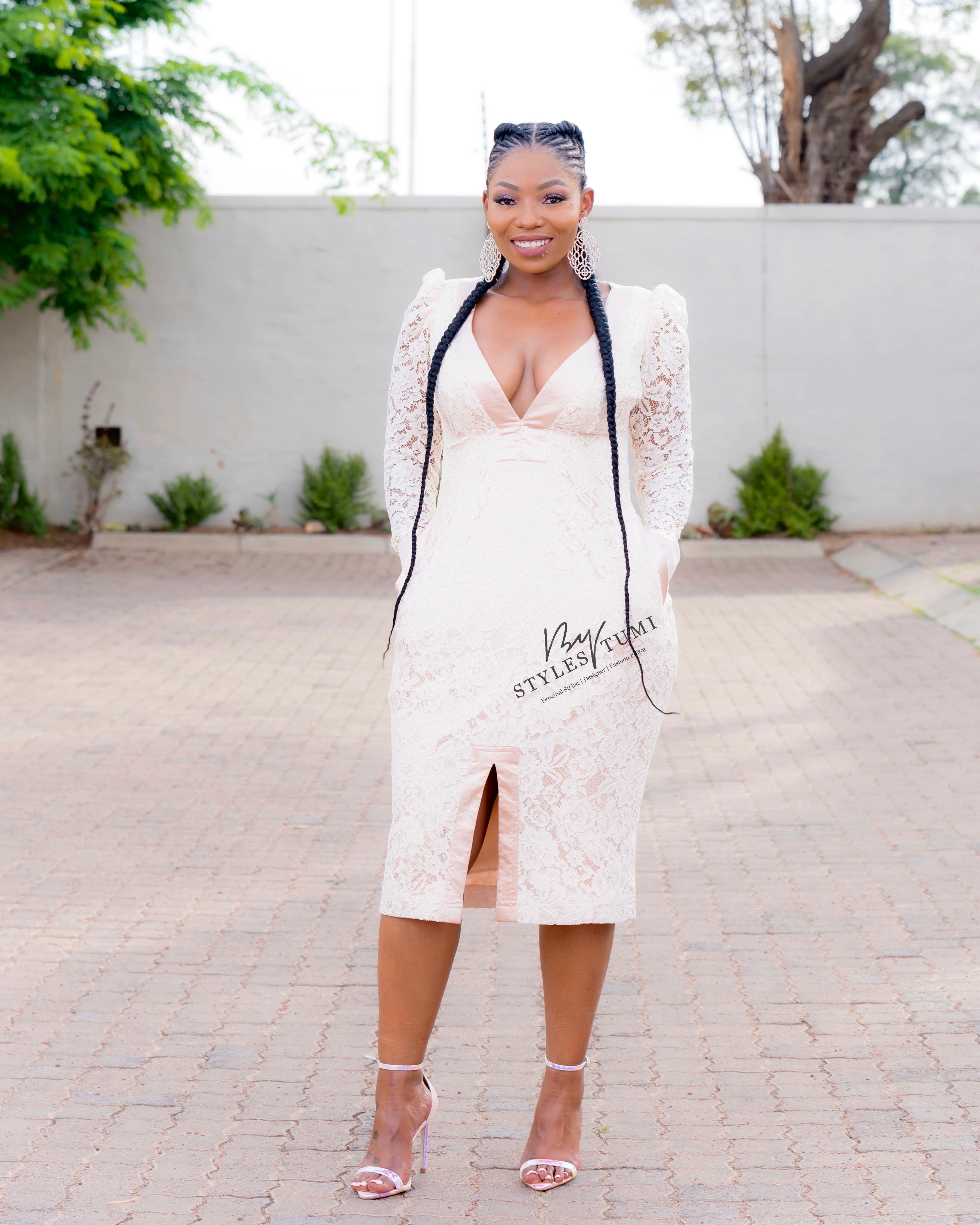 Long sleeve front slit lace pencil dress