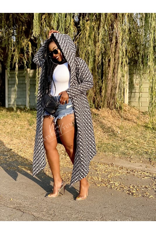 bold print black/white kimono hoody - coats