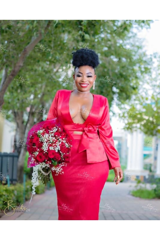 Red valetine skirt suit