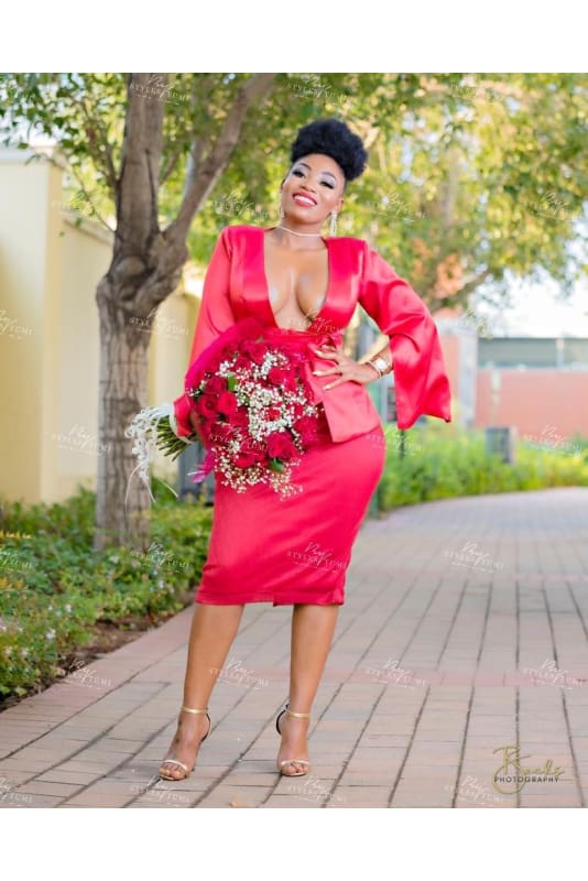 Red valetine skirt suit